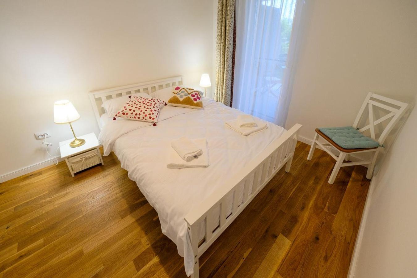 Grand Park Rose Iulius Mall Lägenhet Cluj-Napoca Exteriör bild
